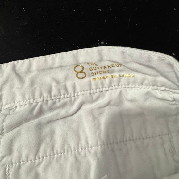 Lilly Pulitzer Buttercup White Seersucker Scallop-Hem Shorts Size 8 Womens EUC - Picture 7 of 9